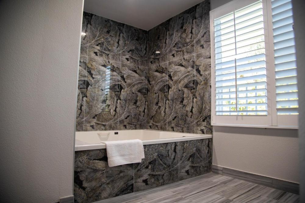 Pico Rivera Inn and Suites