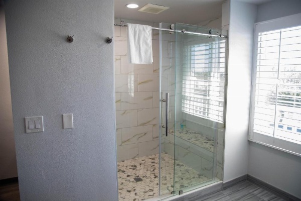 Pico Rivera Inn and Suites image 6