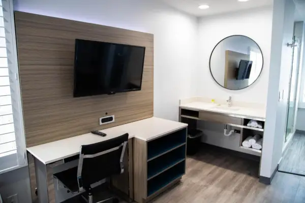 Pico Rivera Inn and Suites 7